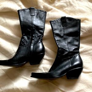 Mid-calf black leather boots
